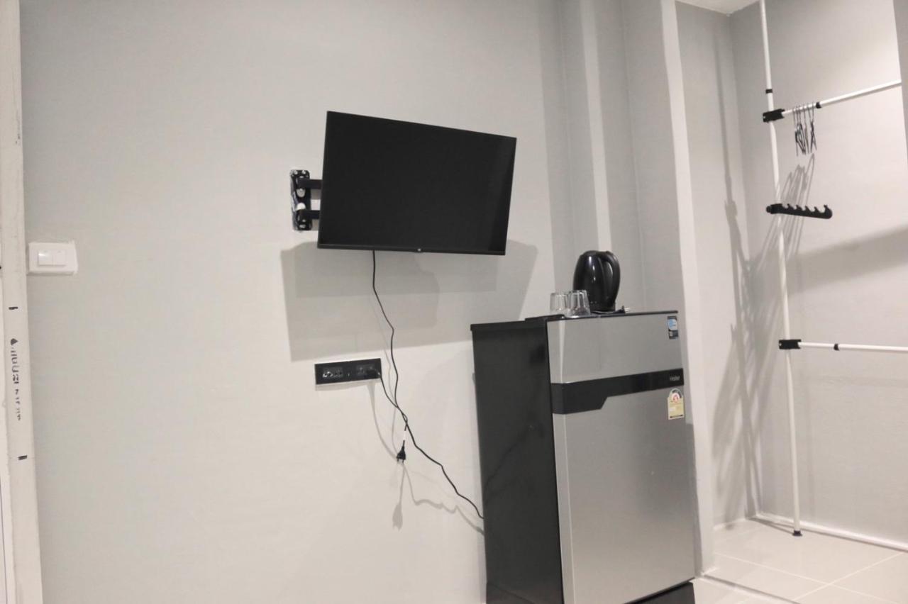 Nato House Ekkamai Aparthotel Банкок Екстериор снимка