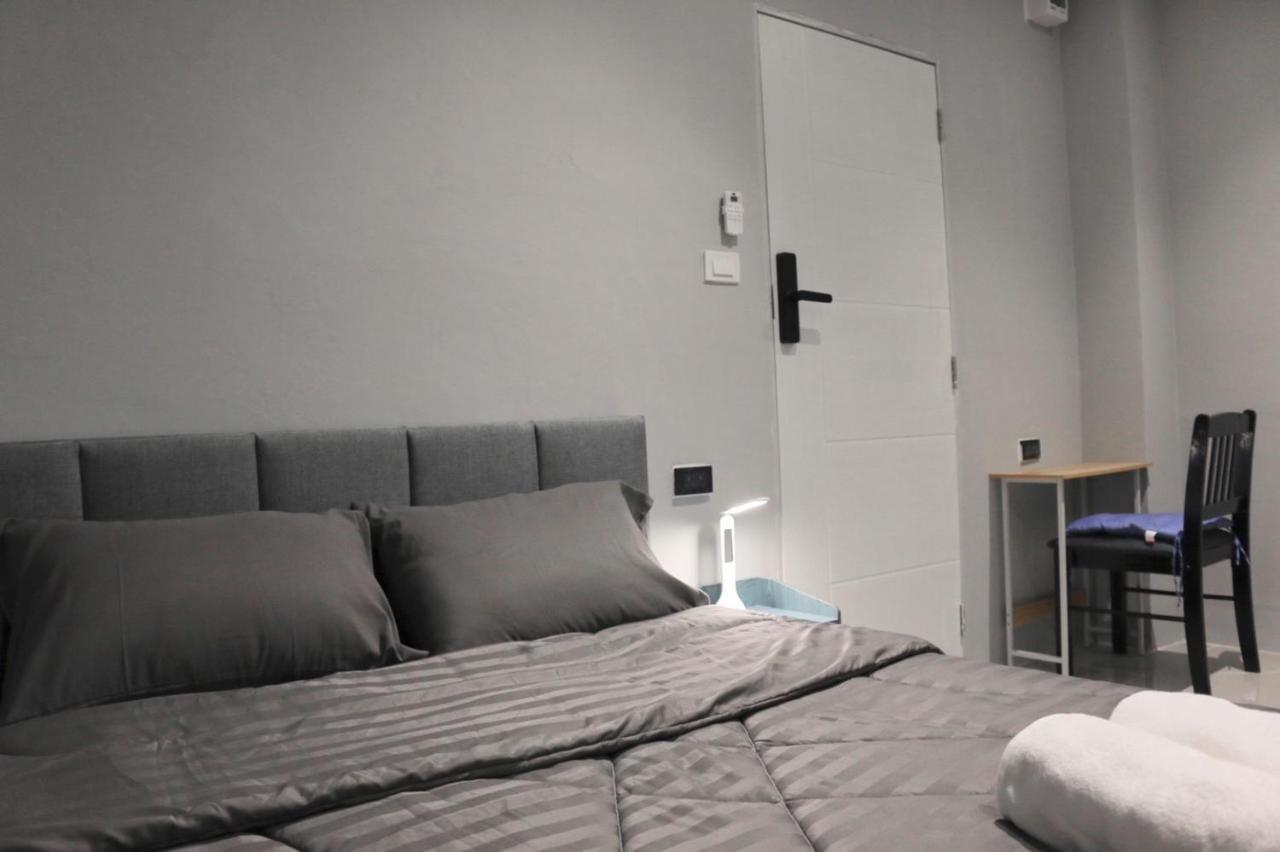 Nato House Ekkamai Aparthotel Банкок Екстериор снимка